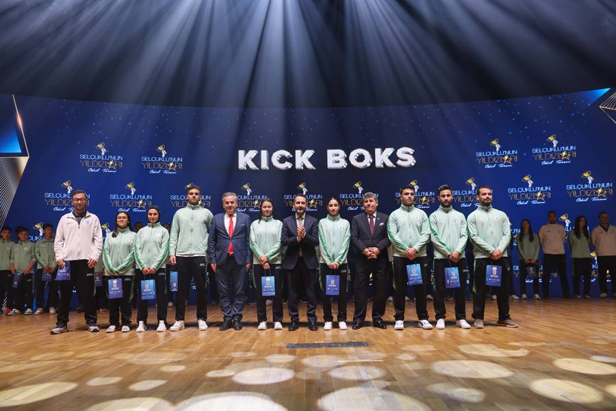 Selçuklu’nun başarısı salona sığmadı 29